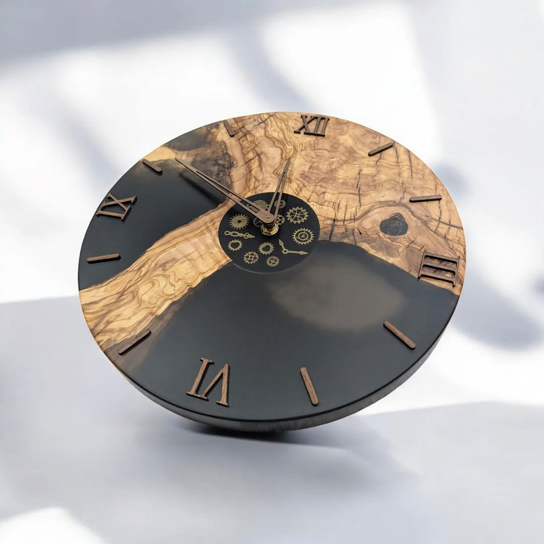 Wall Clock - Casting