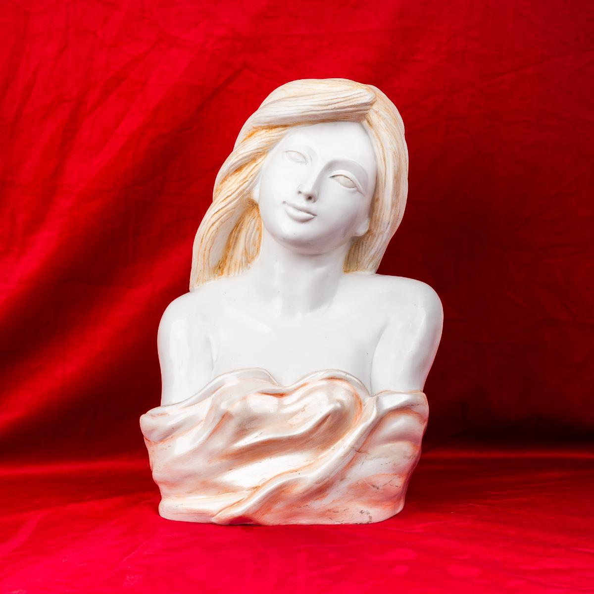 Roman Female Figurine