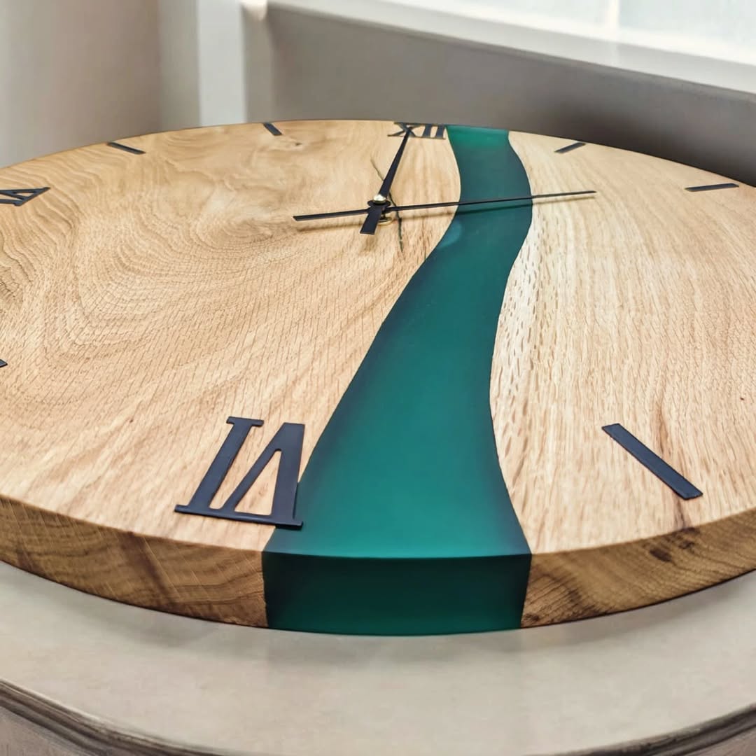 Wall Clock - Casting