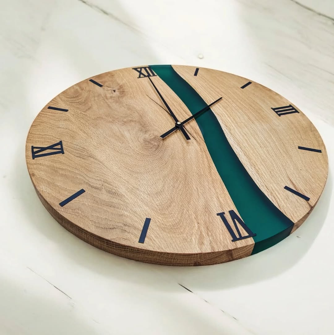 Wall Clock - Casting