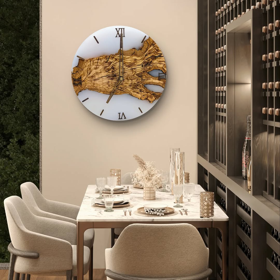 Wall Clock - Casting