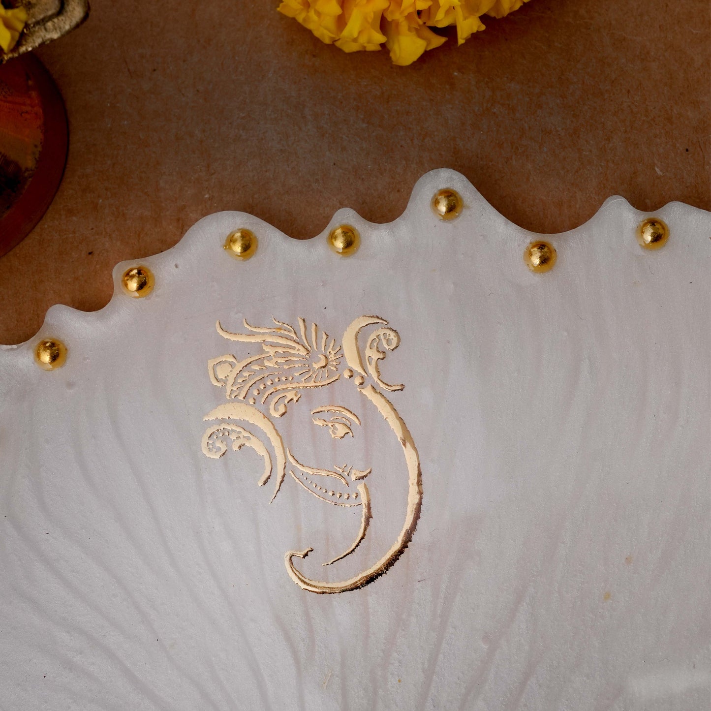 Resin Pooja thaali 8 inch sky blue & White