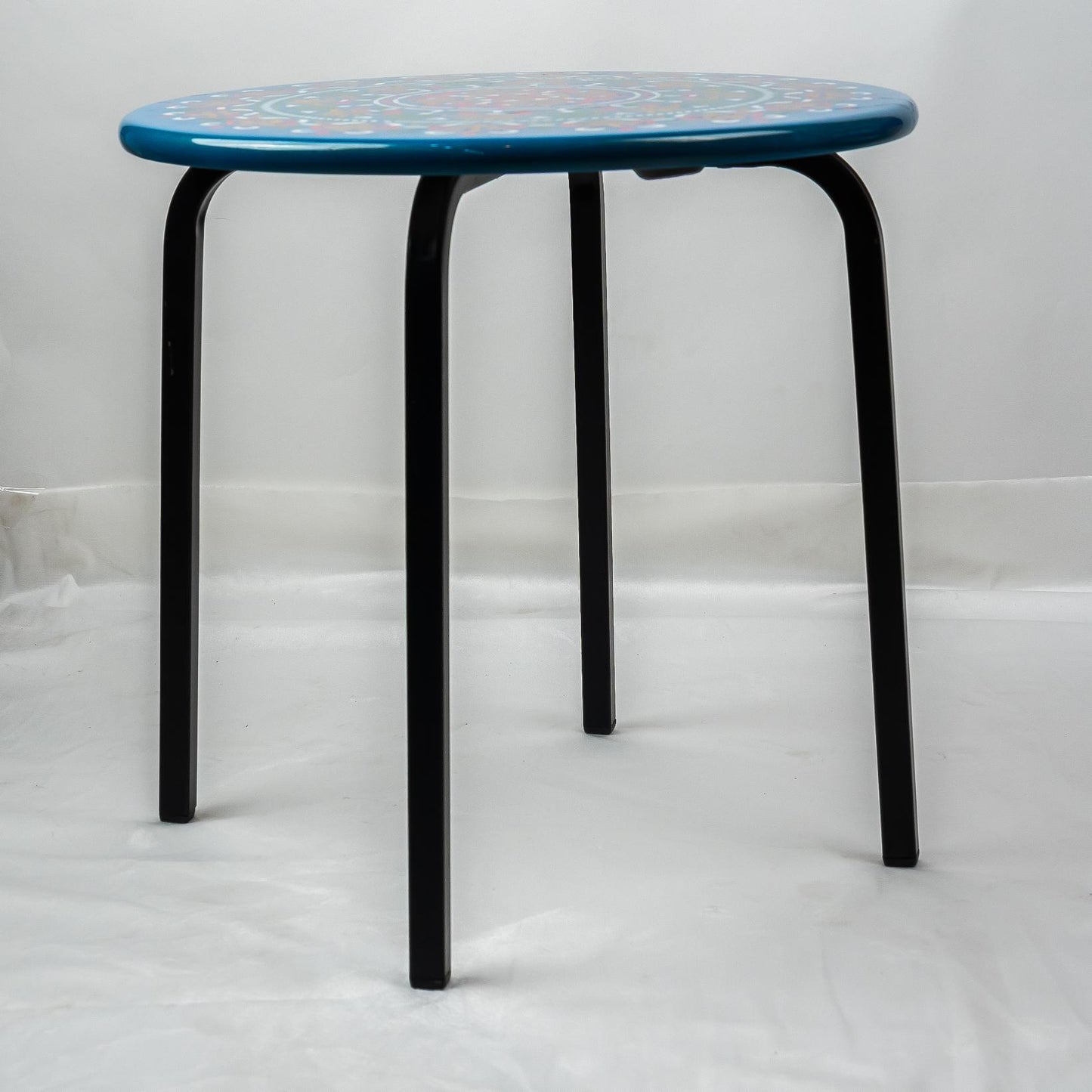 Countertop Round Inlay Table- 24 inch