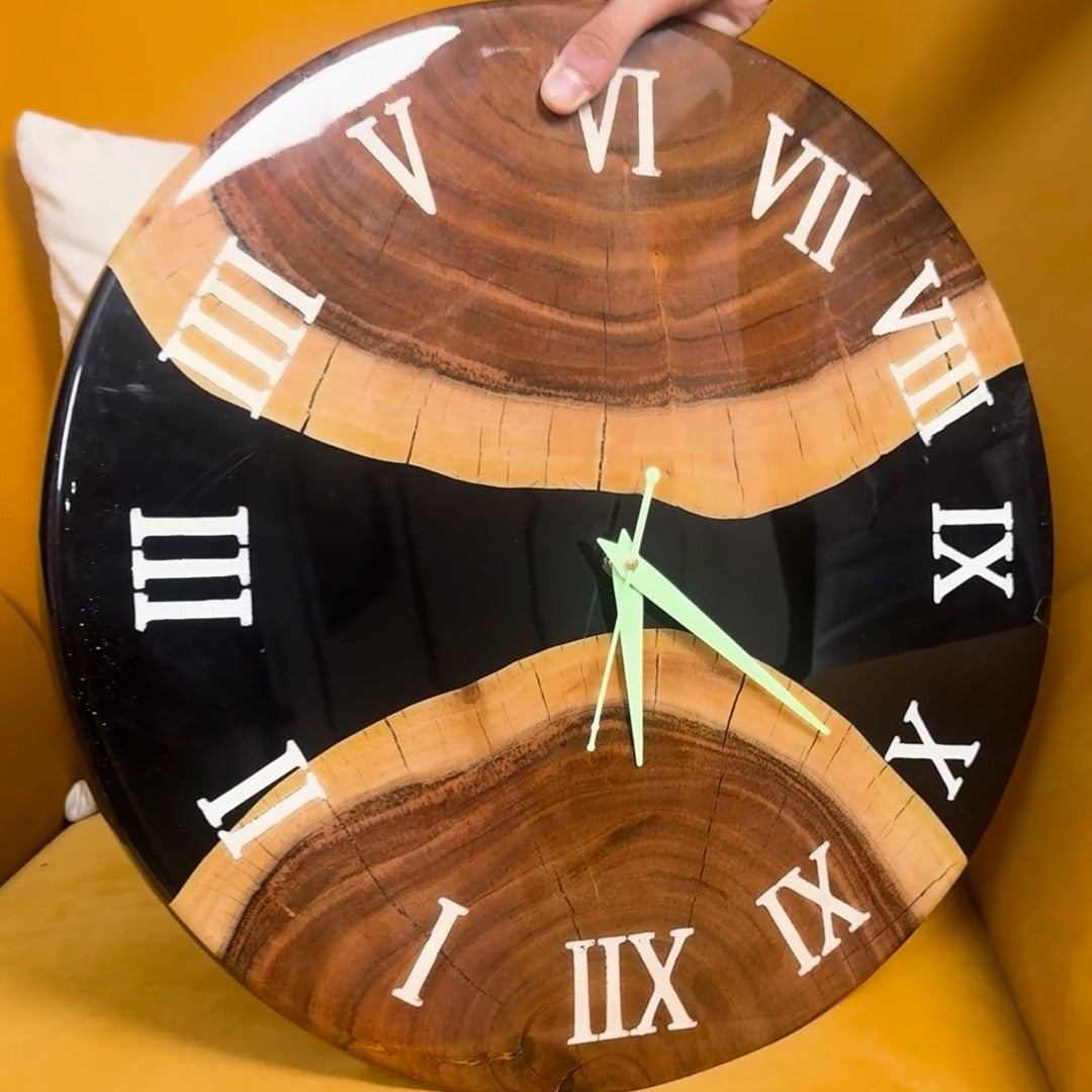 Wall Clock - Casting